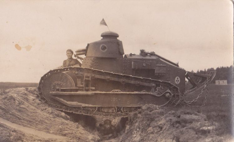 Renault FT 17 Modlin..jpg